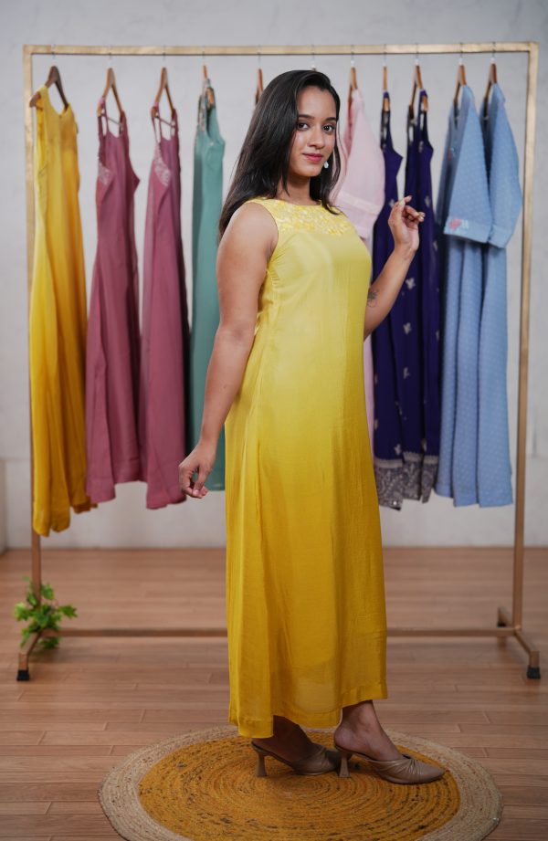 Pure Chinon Kurta with Ombre Shade & Hand Embroidered Yoke - Image 6