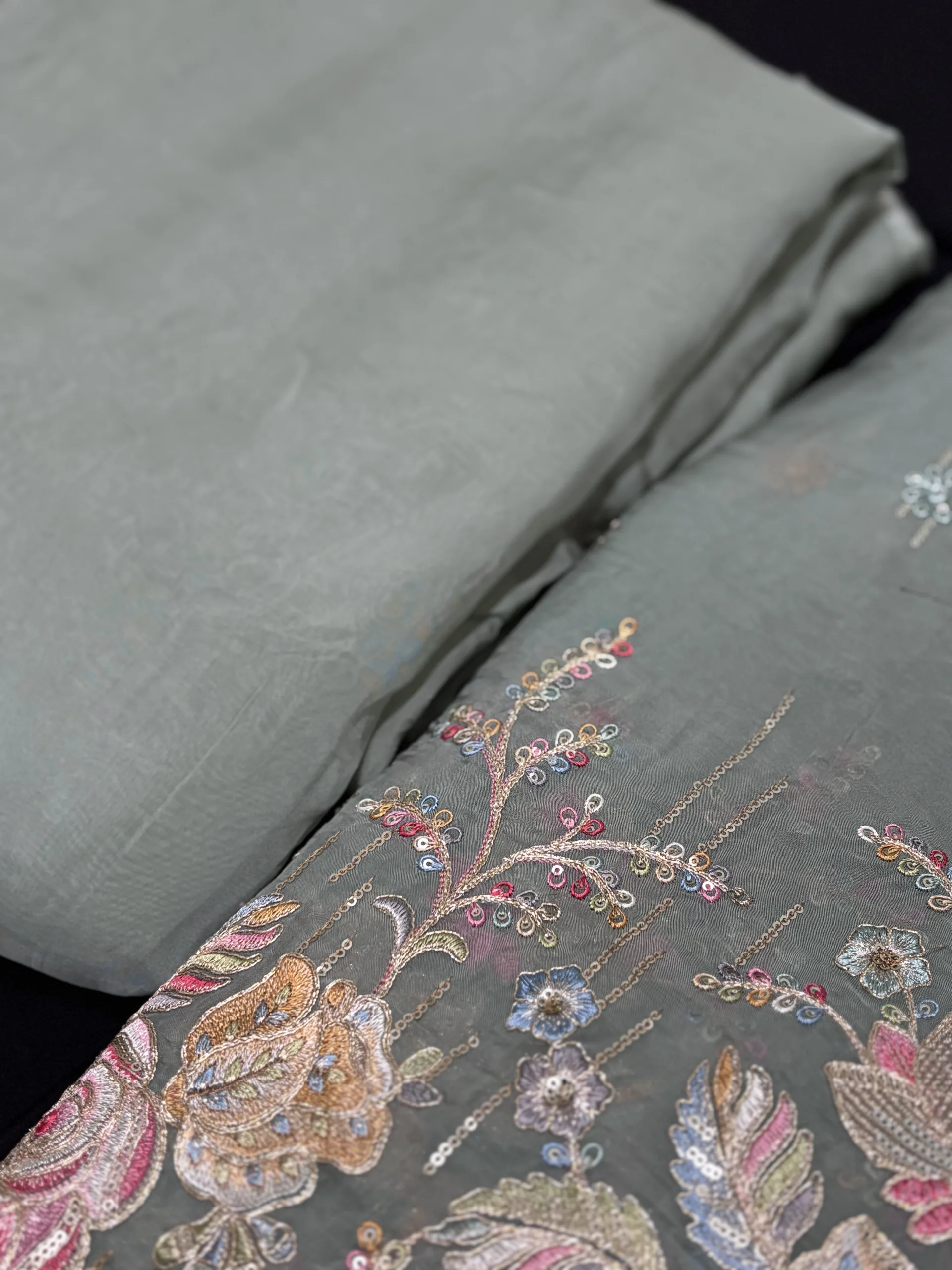 Pure Organza Fabric with Floral Embroidery and Butti Work - Image 7