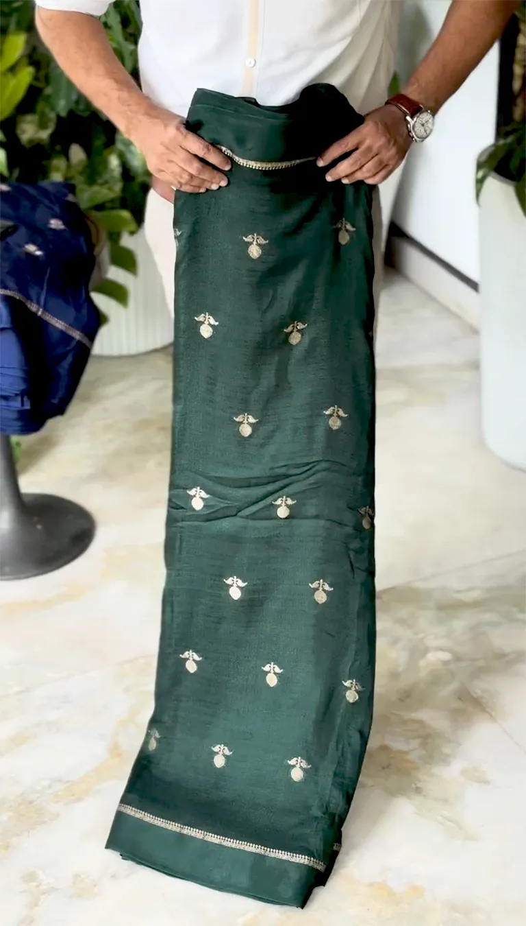 Semi Khadi Silk Jacquard Fabric with Satin Border - Image 2