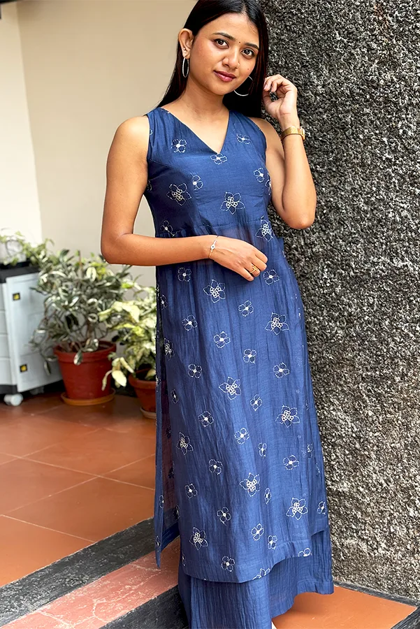 Malai Chanderi High-Slit Kurta Set – Blue Elegance