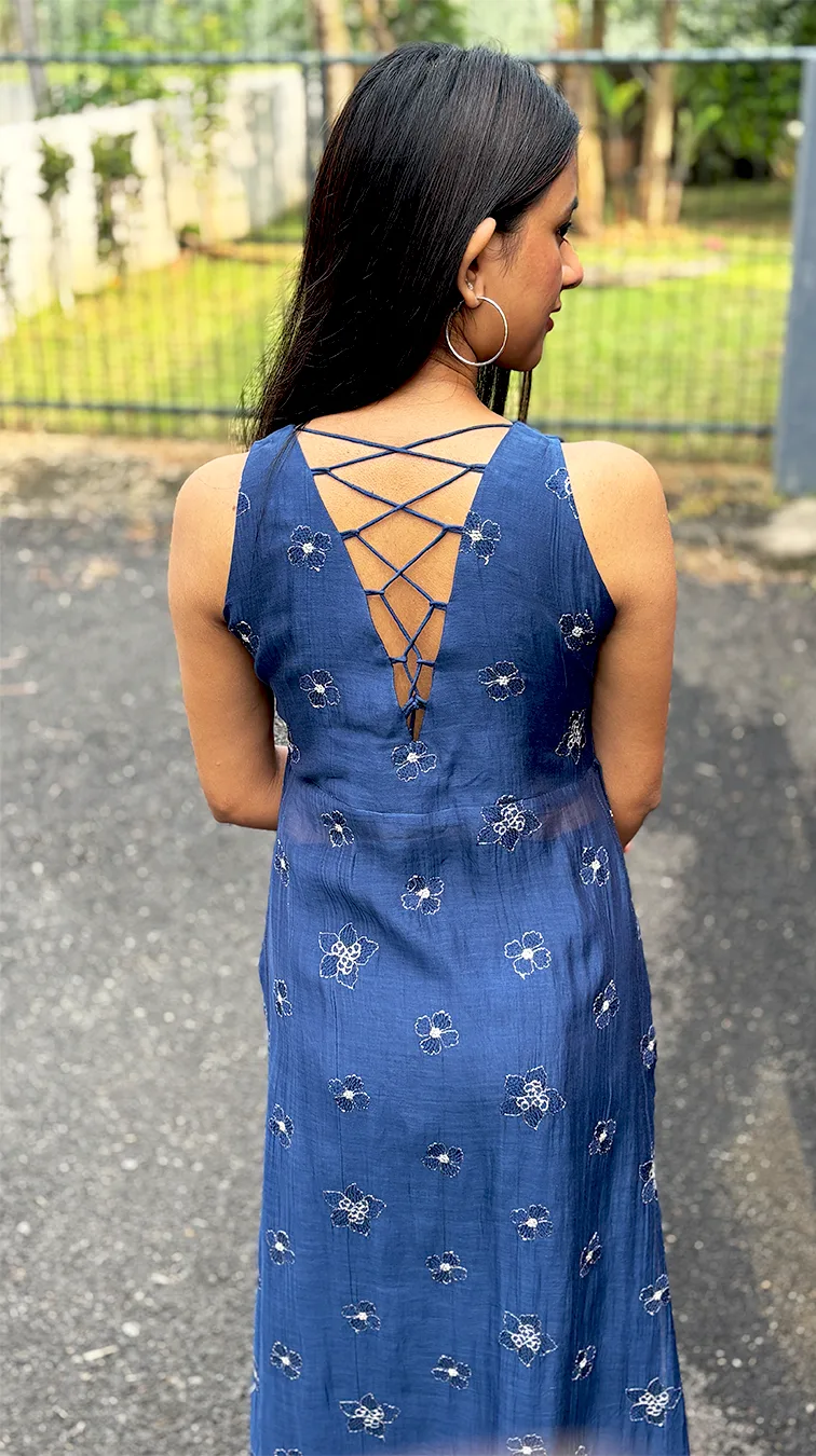 Malai Chanderi High-Slit Kurta Set – Blue Elegance - Image 2