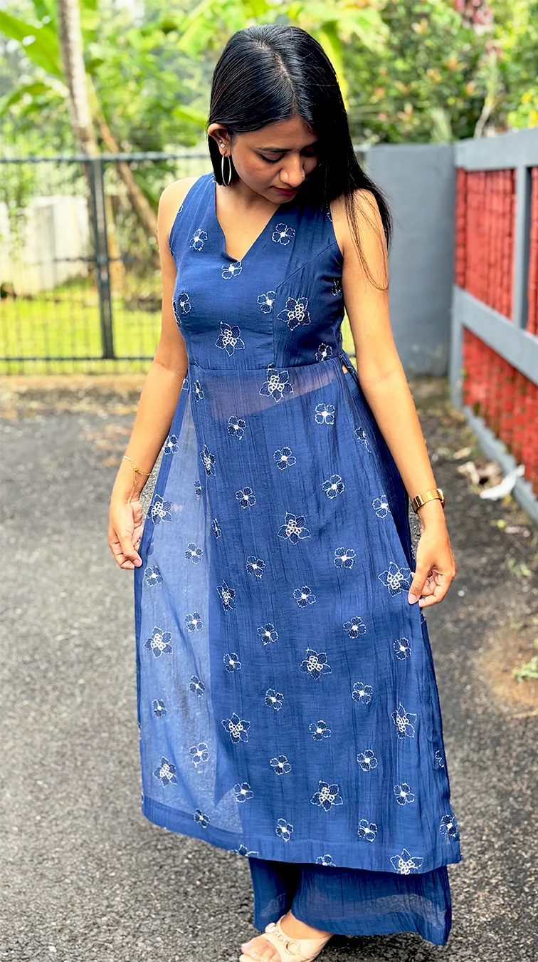 Malai Chanderi High-Slit Kurta Set – Blue Elegance - Image 7