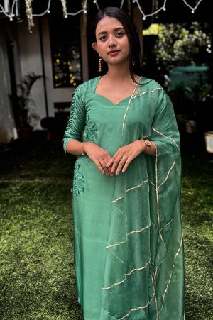 Graceful Green Uppada Silk Churidar Set with Organza Dupatta